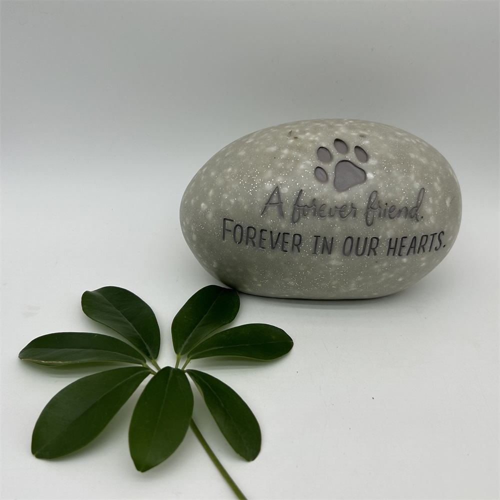 FM8700.3003  "Forever Friend"Dog Paw Prints Stones By Famond Home